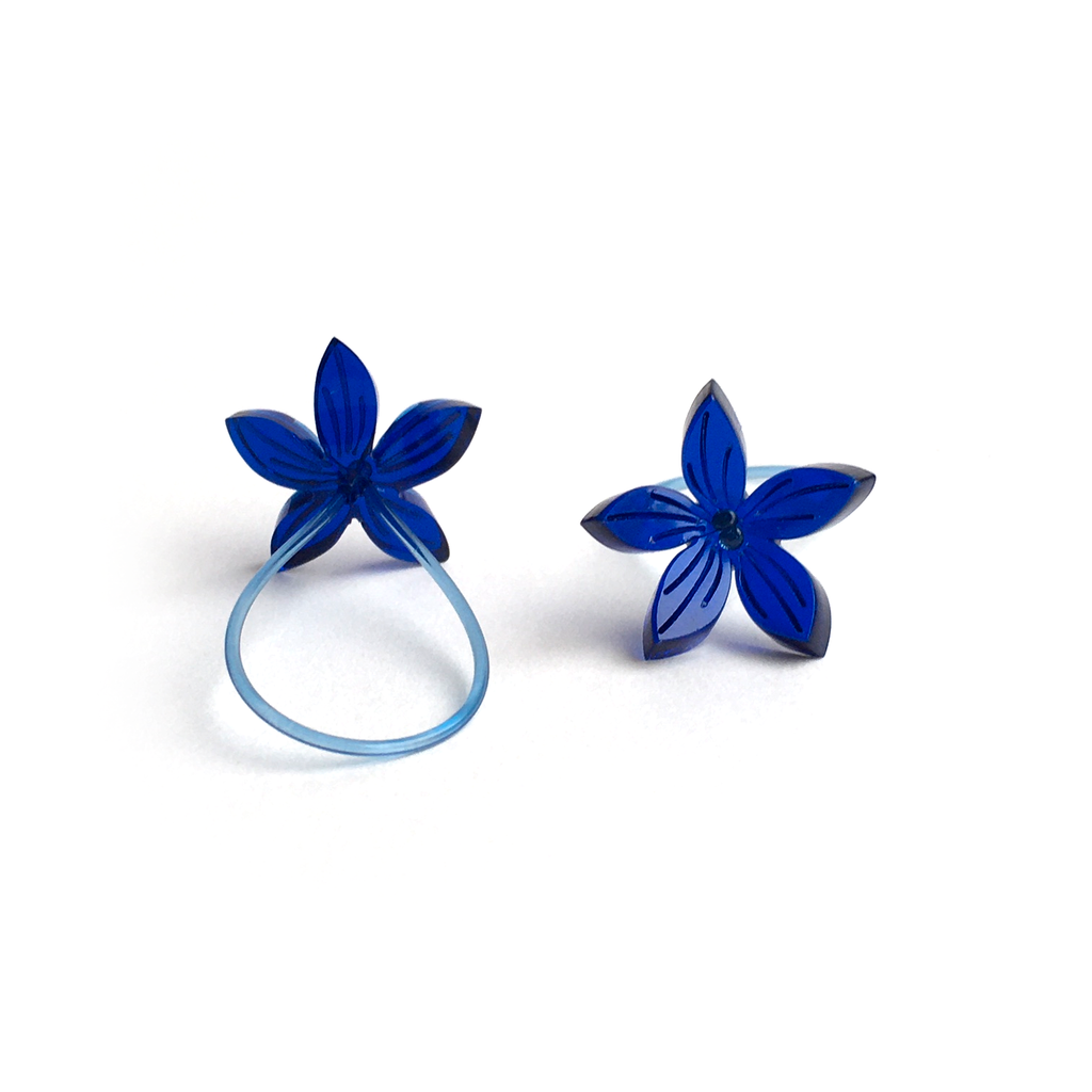 Flower ring / darkblue