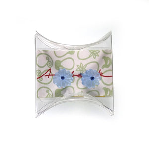studs / Blue flower
