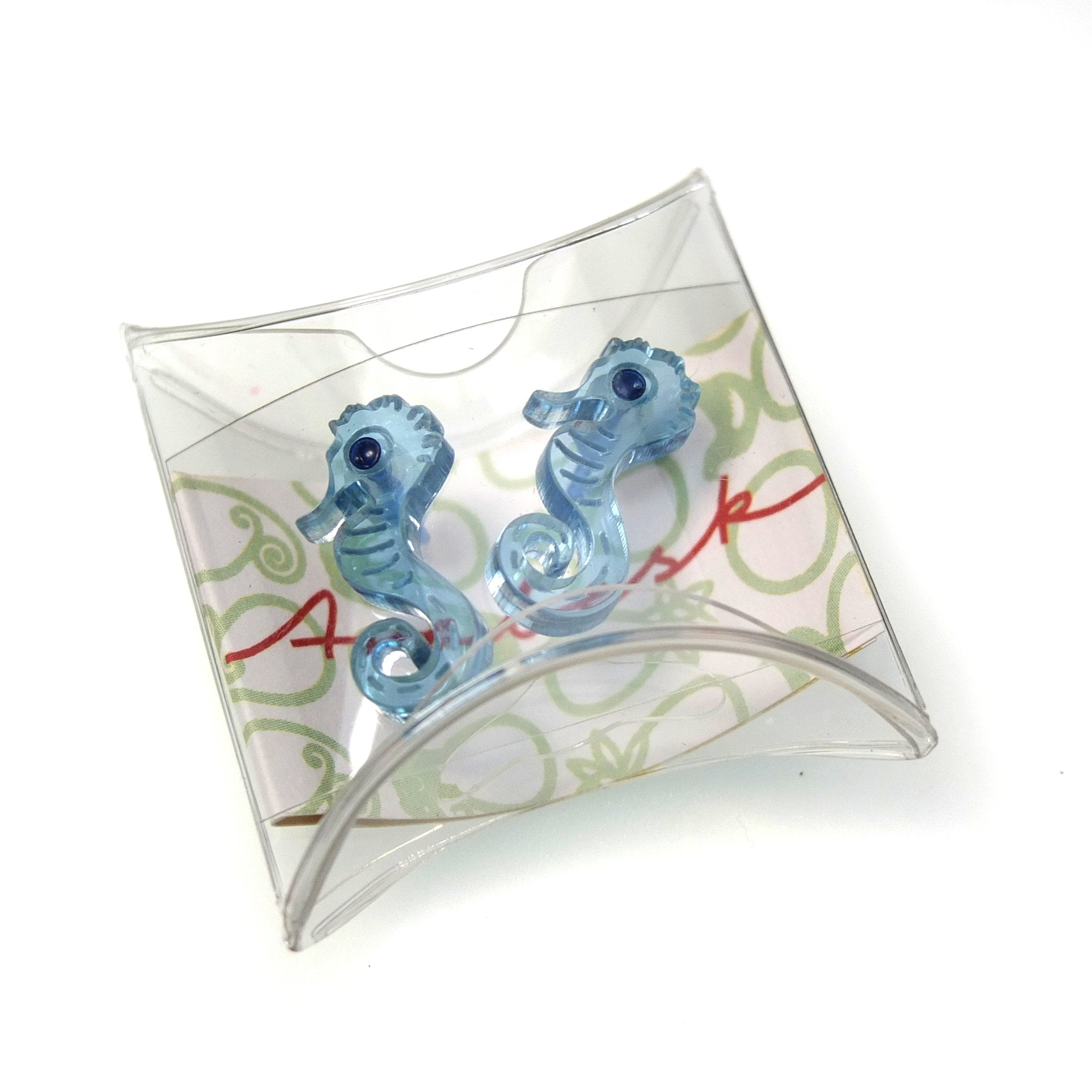 Studs / Seahorses