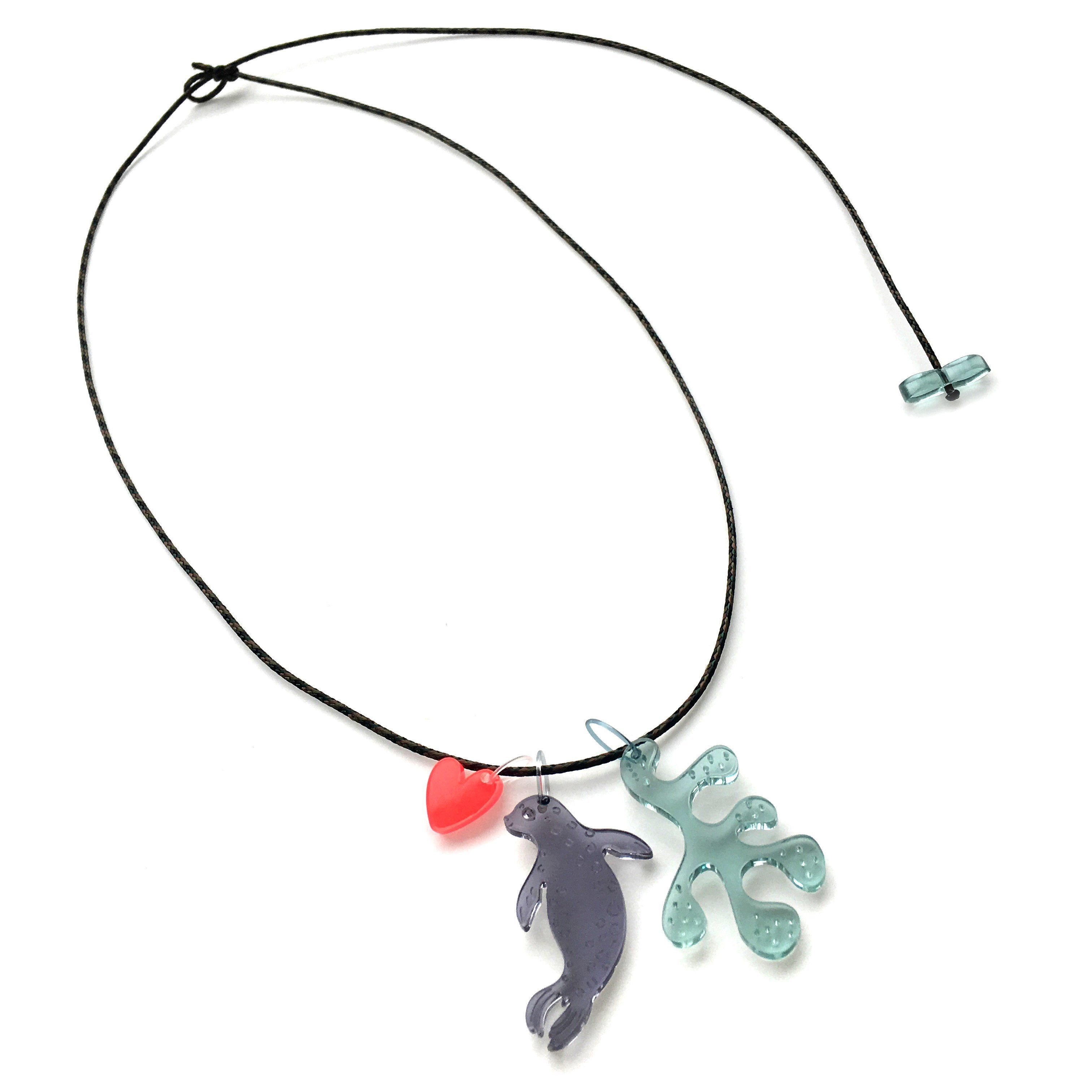 Figure necklace / Seal, Seaweed, Heart
