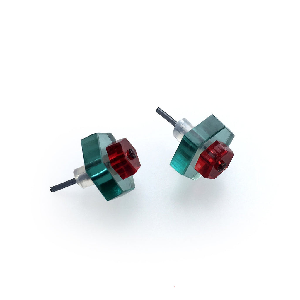 earstuds/ hexagon