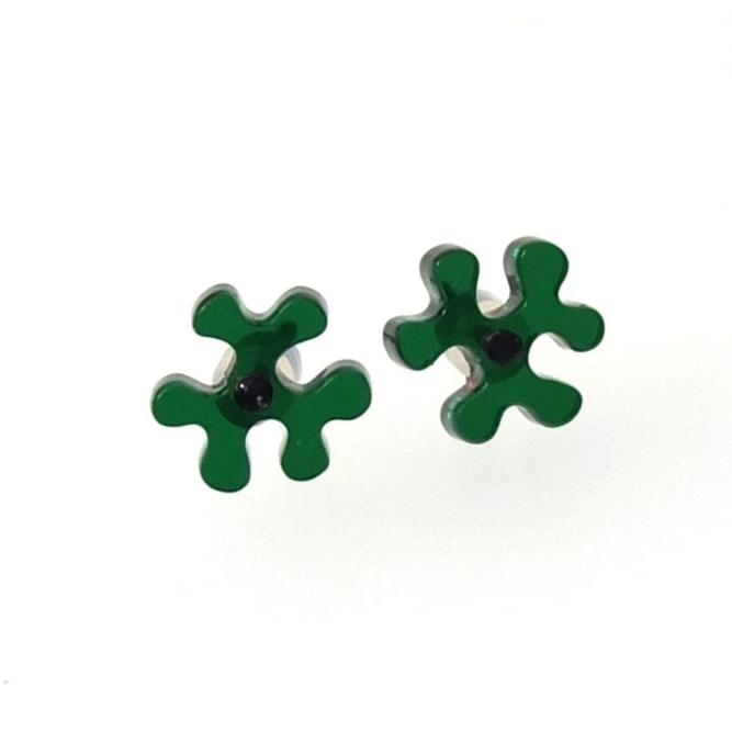 Studs / Three bone / green