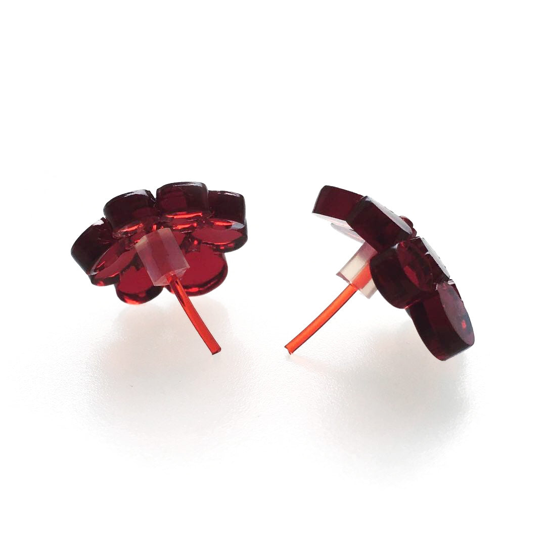 Large ear studs / Berry